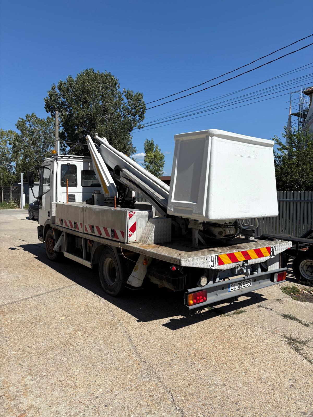 Nacelă auto Iveco — vedere 2